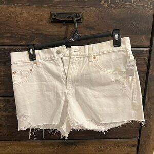 *BRAND NEW* GAP Low Rise Stride Short